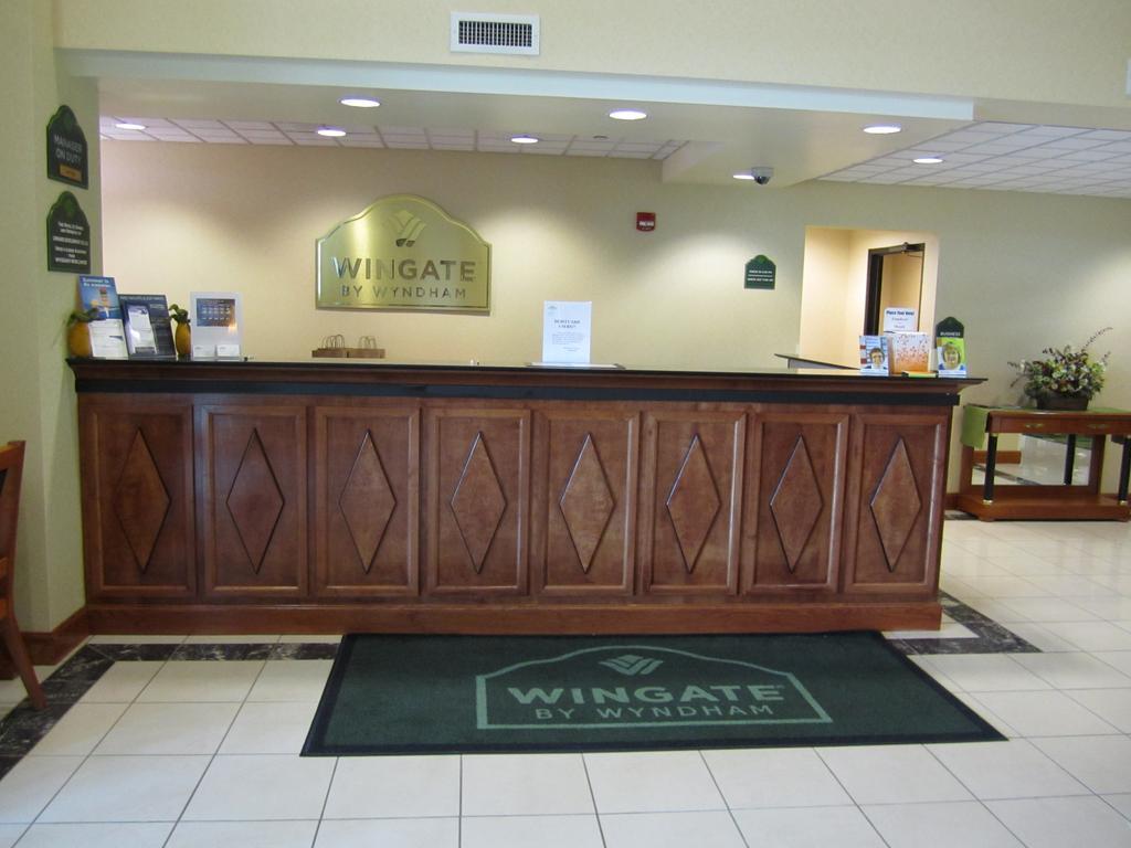 Wingate By Wyndham Latrobe Hotel Exterior photo