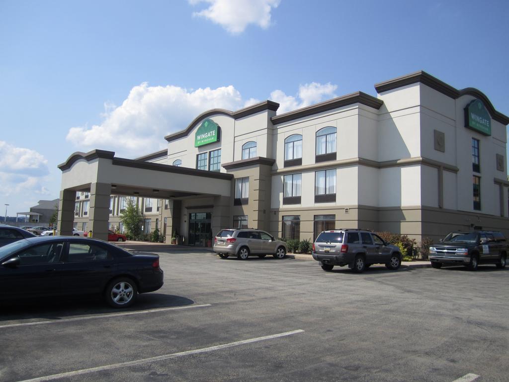Wingate By Wyndham Latrobe Hotel Exterior photo